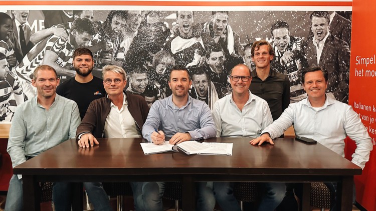 Op de foto (vlnr) Herman Zwerver (SEH), Mark de Haan (PEC Zwolle), Rob van de Most, Bram Horst, Jelle Mink (allen SEH), Martijn Hollewand (PEC Zwolle) en Johnny Visch (SEH).