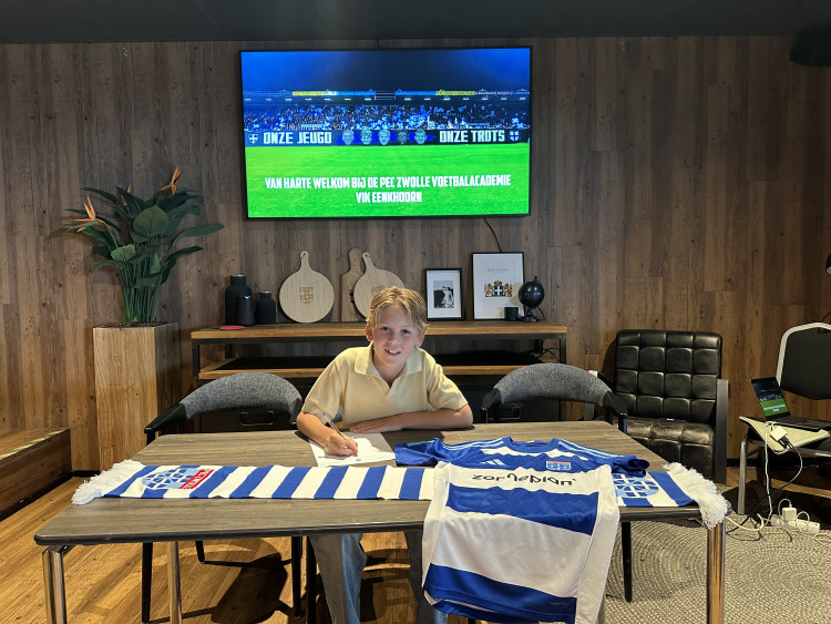 Vik Eenkhoorn (PEC Zwolle O12)