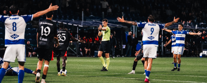 PEC Zwolle verliest duel vol met strafschoppen en VAR-ingrepen